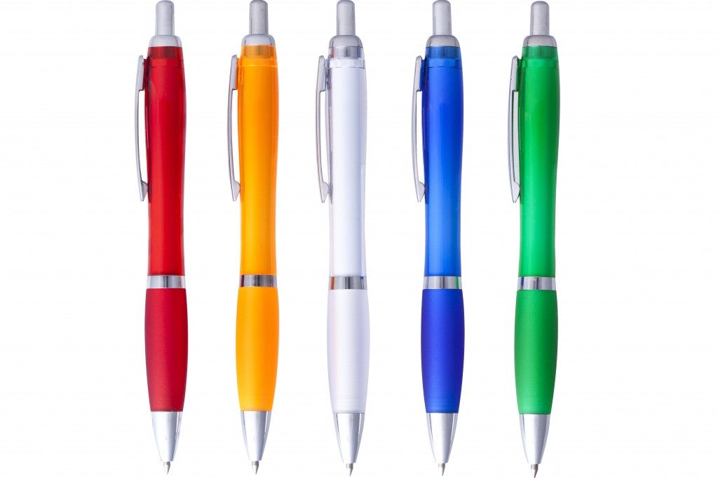 clickable pens in five different colors